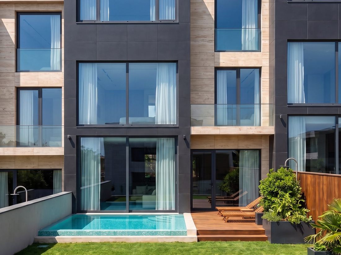 Private pool and lawn behind a Sky Villas house in Bagebi, Tbilisi